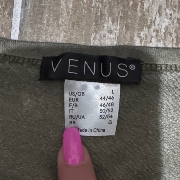 VENUS Olive Green Short Set - Picture 8 of 10